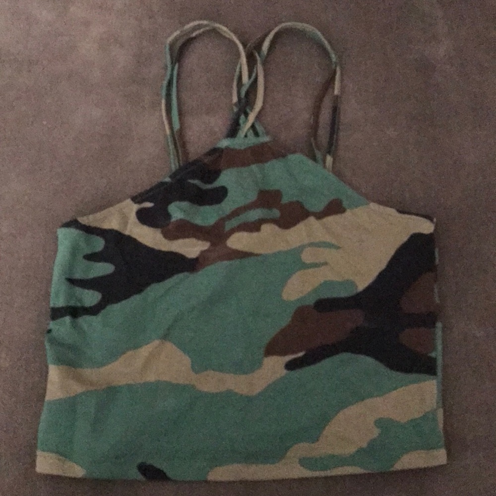 Camouflage crop top